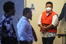 Bupati Muna Resmi Ditahan Terkait Kasus Korupsi Dana PEN