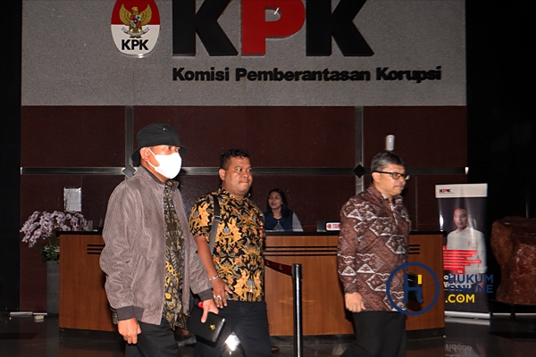 Pemeriksaan Anggota BPK Pius Lustrilanang Oleh KPK 1.jpg