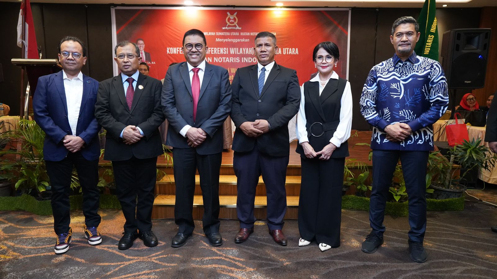 Ketua Umum INI, Tri Firdaus Akbarsyah bersama Ketua Pengwil Sumatera Utara Terpilih, Yusrizal. Foto: istimewa.