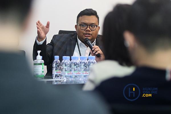 Founding Partner Badranaya Partnership Bhirawa J. Arafi dalam Intensive Legal Training bertajuk 'Indonesia Investment laws', Rabu (24/1/2024) di Jakarta. Foto: RES