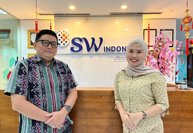 Chief Executive Officer SW Indonesia, Michell Suharli (kiri) dan Partner SW Legal Consulting, Andi Rosyda Muraga (kanan). Foto: WIL