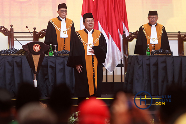 etua MA, Prof Muhammad Syarifuddin  (tengah) dalam Sidang Istimewa Laporan Tahunan MA RI Tahun 2023 di Jakarta, Selasa (20/2/2024). Foto: RES