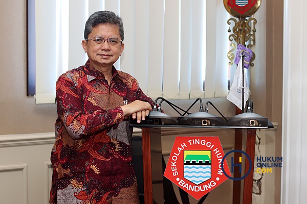 Ketua Sekolah Tinggi Hukum Bandung (STHB), Asep Suryadi. Foto: RES