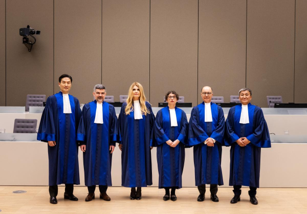 6 Hakim Mahkamah Pidana Internasional yang baru dilantik. Foto: Istimewa  