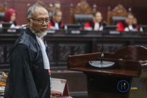 Tolak Eddy Hiariej di Sidang MK, Bambang Widjojanto Walk Out