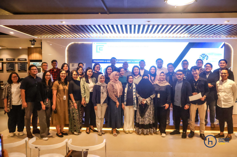 Para anggota ICCA berfoto bersama usai pengumuman pengurus baru ICCA periode 2024-2028, Jumat (10/05). Foto: HFW