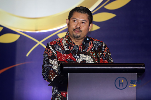 Chief Operating Officer Hukumonline, Jan Ramos Pandia saat memaparkan peluncuran Practice Leaders di Jakarta, Jumat (28/6/2024). Foto: RES