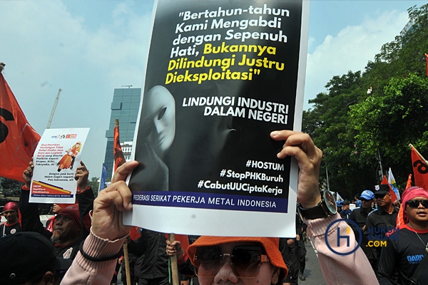 Aksi unjuk rasa buruh di Jakarta 5.jpg