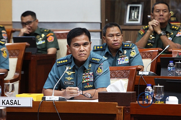 Raker Kemhan dan Panglima TNI dengan Komisi I DPR 6.jpg
