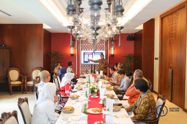 Executive Breakfast Series Series with Sekjen Kemenperin Eko S.A. Cahyanto_Hilman Fathurrahman W_25072024-24.jpg