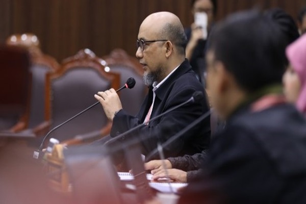 Novel Baswedan saat sidang pemeriksaan pendahuluan di Gedung MK. Foto: Humas MK