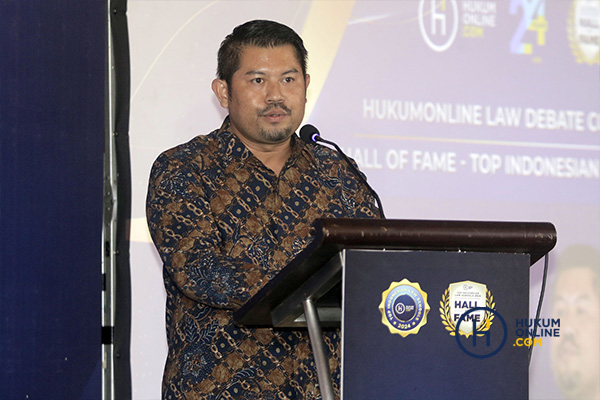 Chief Operating Officer Hukumonline, Jan Ramos Pandia saat membuka ajang penghargaan Top Law School 2024 di Jakarta, Kamis (15/8/2024). Foto: RES