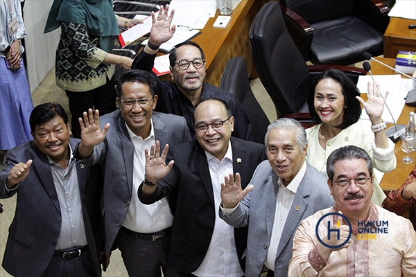 RAPAT KERJA BALEG BAHAS RUU PILKADA DAN RESPON KEPUTUSAN MK 1.jpg