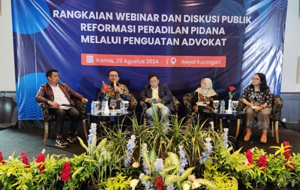 Webinar dan diskusi publik bertema Reformasi Peradilan Pidana Melalui Penguatan Advokat, yang diselenggarakan Institute for Criminal Justice Reform (ICJR), Kamis (29/8). Foto: FNH