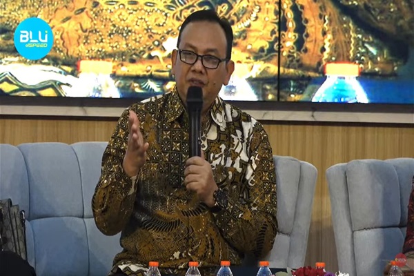 Dosen Fakultas Hukum Universitas Jember (Unej), Mohammad Ali dalam seminar nasional yang diselenggarakan FH Universitas Jember bertema 'Kekuatan Hukum Akta Notariil Sebagai Alat Bukti di Pengadilan', Kamis (12/9/2024). Foto: Tangkapan youtube