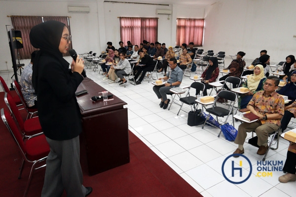 Hukumonline Serahkan Penghargaan Top Law Schools 2024 Serta Sosialiasi University Solutions Kepada STHB-26.jpg