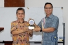 Hukumonline Serahkan Penghargaan Top Law Schools 2024 Serta Sosialiasi University Solutions Kepada STHB-23.jpg