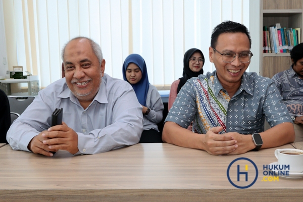 FH UNISBA Terima Penghargaan Top Law Schools 2024 dan Sosialisasi university solutions.jpg