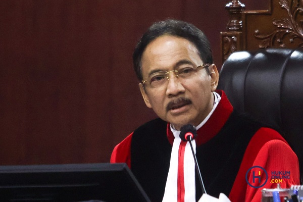 Ketua MK Suhartoyo saat menggelar persidangan. Foto: RES 