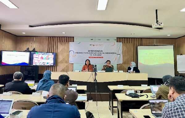Acara Diseminasi Indeks Persaingan Usaha Indonesia Tahun 2024 yang diselenggarakan secara hybrid, Selasa (7/1). Foto: KPPU