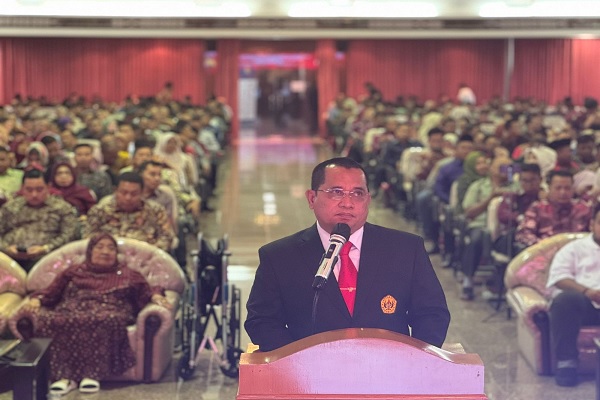 Askolani Jasi saat menjalani sidang promosi doktor di Fakultas Hukum Universitas Borobudur, Kamis (23/1)/2025). 