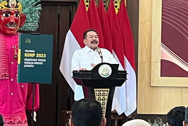 Jaksa Agung Sanitiar Burhanuddin dalam peluncuran buku 'Tinjauan KUHP 2023 Kejaksaan Tinggi Daerah Khusus Jakarta', Rabu (5/2/2025). Foto: CR 33
