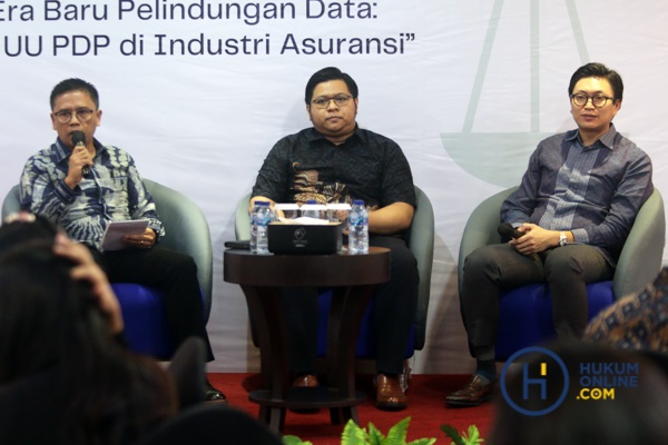 AAUI bekerja sama dengan Hukumonline menyelenggrakan seminar dengan tema “Menghadapi Era Baru Pelindungan Data: Implementasi UU PDP di Industri Asuransi”, Rabu (12/2). Foto: RES