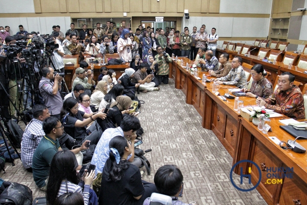 MENJAWAB PERSOALAN MENGENAI EFISIENSI ANGGARAN PEMERINTAH-4.jpg