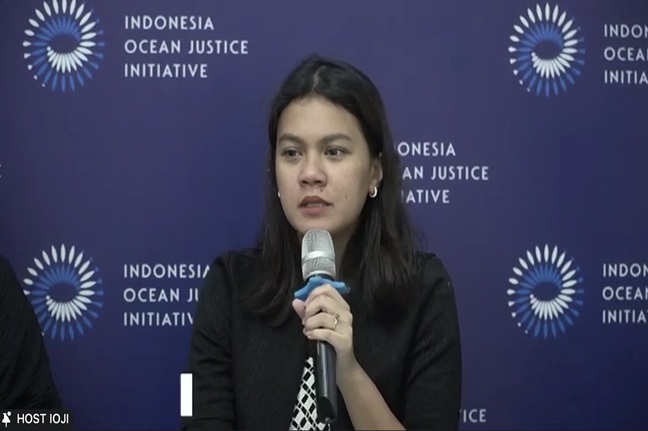 Direktur Program Indonesian Ocean Justice Initiative (IOJI), Stephanie Juwana dalam Diskusi Nilai dan Praktik Masyarakat Hukum Adat dalam Penyelamatan Ekosistem Indonesia, Selasa (18/2/2025). Foto:  WIL