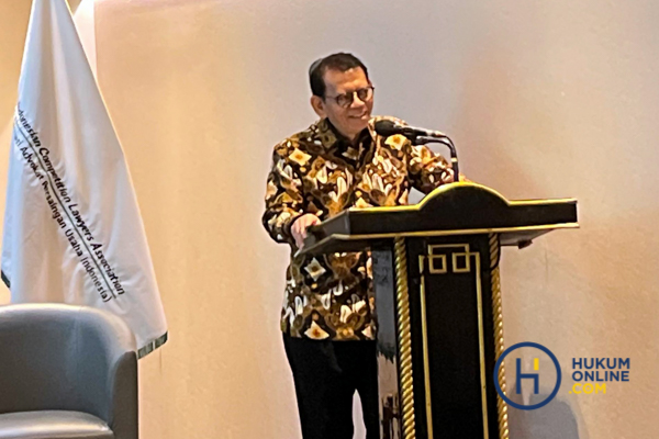 Ketua Kamar Pembinaan Mahkamah Agung (MA) Prof Syamsul Maarif saat Pelantikan Anggota Baru & Rapat Kerja Nasional ICLA 2025, Jumat (28/2/2025). Foto: WIL/RES