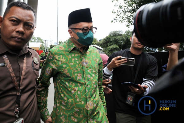 KPK Periksa Mantan Kakanwil DJP Jakarta Khusus Muhammad Haniv-5.jpg