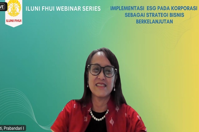 Anggota Dewan Standar Keberlanjutan Ikatan Akuntan Indonesia (DSK IAI), Prabandari Murti dalam Webinar Series Ikatan Alumni Fakultas Hukum Universitas Indonesia (ILUNI FHUI), Kamis (13/3/2025). Foto: Tangkapan layar zoom