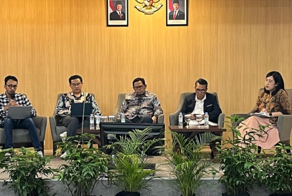 Kegiatan Seminar Hukum Nasional bertajuk ‘Reformasi Hukum Acara Penyidikan’ yang digelar di Fakultas Hukum Universitas Pelita Harapan, Tangerang, Kamis (17/4). Foto: HAN
