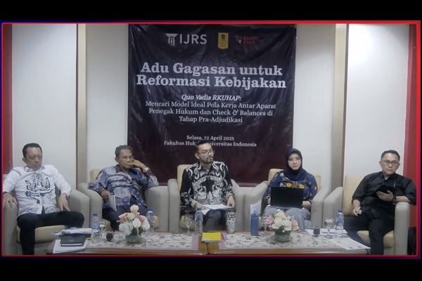 Diskusi Quo Vadis RKUHP yang diselenggarakan oleh Indonesia Judicial Research Society (IJRS) dan Fakultas Hukum Universitas Indonesia (FHUI), Selasa (22/4). Foto: WIL