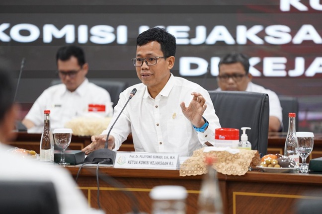 Guru Besar Fakultas Hukum Universitas Sebelas Maret (FH UNS), Profesor Pujiyono Suwadi. Foto:  adhyaksadigital.com