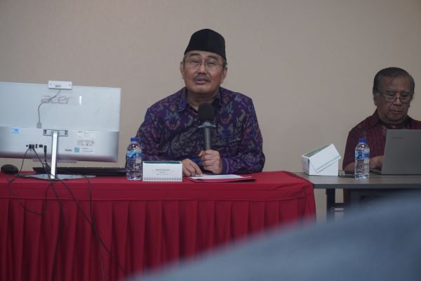 Ketua Dewan Pembina Yayasan Jimly School of Law and Government, Prof Jimly Assiddiqie saat diskusi membahas wacana Perubahan Kelima UUD 1945, Jum’at (16/5/2025) di Jakarta. Foto: Istimewa  