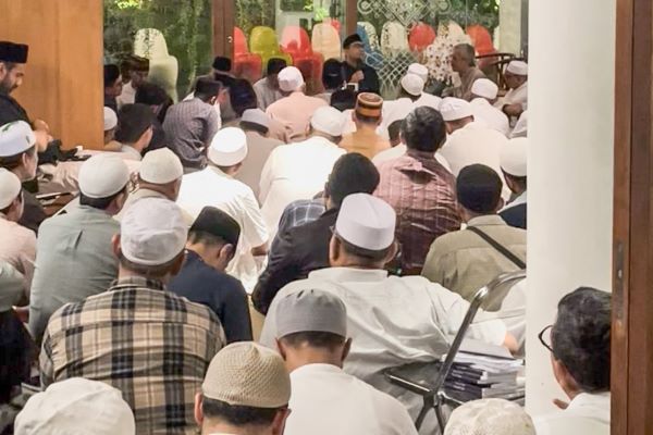 Suasana tahlil dan doa bersama hari ketiga untuk Ibrahim Sjarief Assegaf, Jum'at (23/5/2025) malam. Foto:: HFW