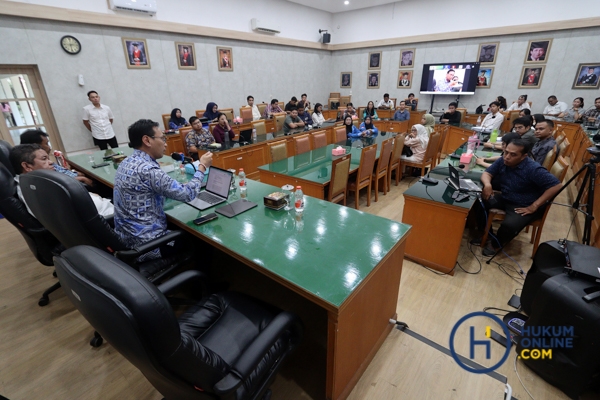 Bang Amrie Guest Lecture FH USU.jpg