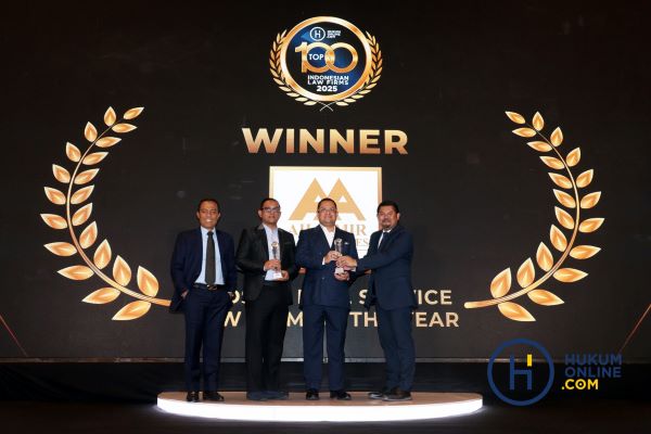 Ini Daftar Lengkap Pemenang Top 100 Indonesian Law Firms 2025 Ini Daftar Lengkap Pemenang Top 100 Indonesian Law Firms 2025
