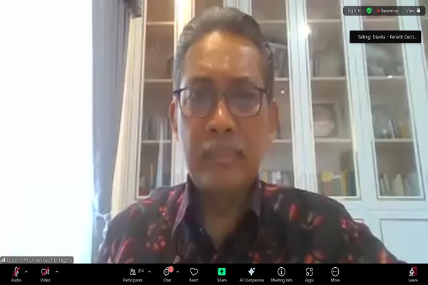 Guru Besar FH Undip Prof Pujiyono saat dalam seminar nasional yang diselenggarakan IKA FH Undip, Kamis (26/6/2025).  