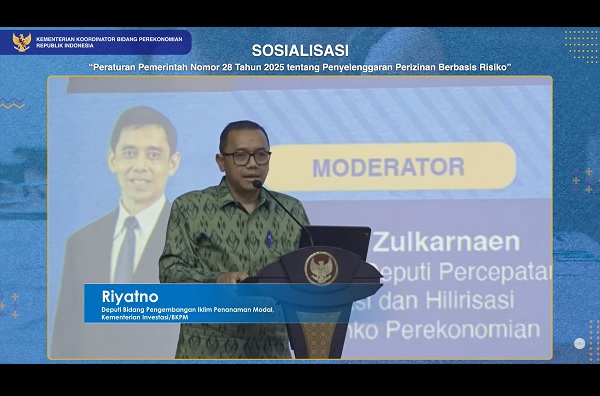 Deputi Bidang Pengembangan Iklim Penanaman Modal Kementerian Investasi/BKPM, Riyatno dalam acara sosialisasi yang diselenggarakan di Kantor Kemenko Perekonomian, Senin (30/6). Foto: Tangkapan layar YouTube/HAN