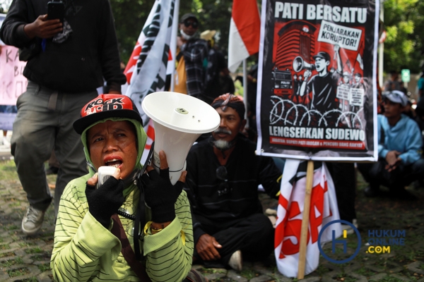 Ratusan Warga Pati Datangi KPK  (6).jpg