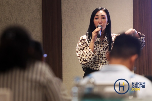 Partner PRO Alliance, Novi Pramita Rahmasari, dalam Workshop Hukumonline bertajuk Pemanfaatan dan Konversi Lahan: Pendekatan Hukum, Tata Ruang, dan Perizinan Terintegrasi di Jakarta, Kamis (11/9). Foto: RES 
