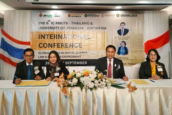 Perwakilan Universitas Jayabaya bersama perwakilan Rajamangala University of Technology Krungthep (RMUTK) dalam 6th International Conference of Rajamangala University of Technology Krungthep (IC-RMUTK) 2025 di Bangkok, Thailand. Foto: Istimewa