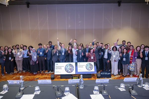 Pusat Studi Hukum Humaniter dan HAM (terAs) Fakultas Hukum (FH) Universitas Trisakti dengan Center for International Law (CIL), National University of Singapore (NUS) menggelar diskusi internasional. Foto: Istimewa