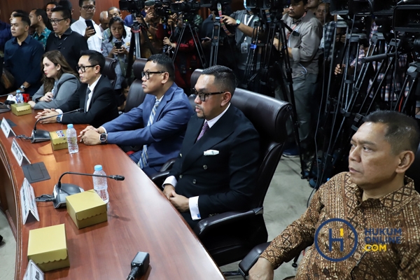 MKD DPR Gelar Sidang Pembacaan Putusan Lima Anggota DPR Nonaktif  (1).jpg