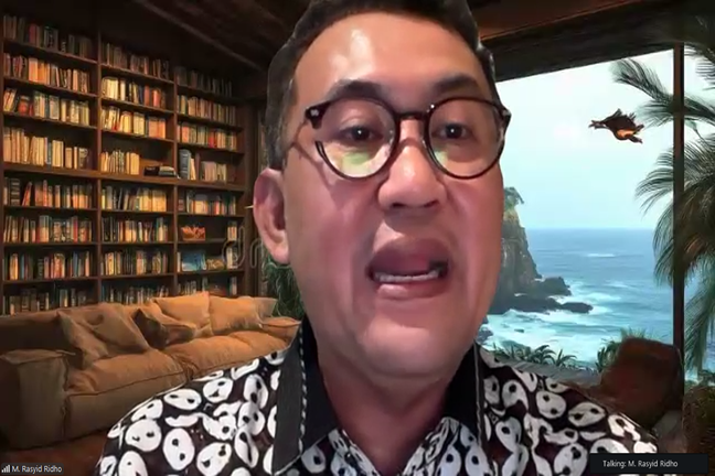 Sekretaris Jenderal Dewan Pimpinan Pusat Ikatan Advokat Indonesia (DPP IKADIN), Mohamad Rasyid Ridho alam Seminar Nasional IKADIN yang diselenggarakan secara daring, Jumat malam (28/11/2025). Foto: Tangkapan layar zoom