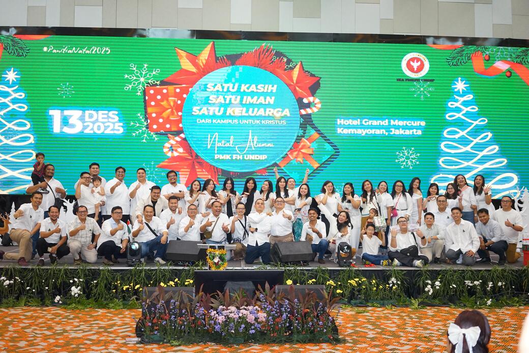 Suasana Perayaan Natal IKA PMK FH Undip 2025 di Hotel Grand Mercure Kemayoran Jakarta. Foto: Istimewa