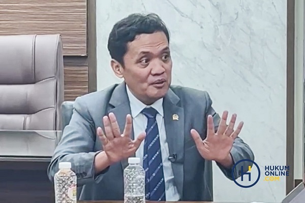 Ketua Komisi III DPR RI, Habiburokhman. Foto: HFW