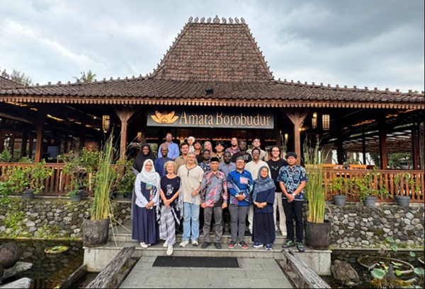 FH UII menggelar Cultural Program 2026 di Magelang dengan mengajak mahasiswa asing dari berbagai negara. Foto: Istimewa